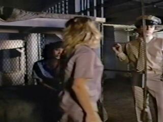 Jailhouse kızlar 1984 bize zencefil lynn tam gösteri 35mm. | xhamster
