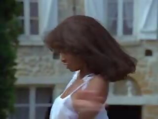 Petites culottes chaudes et mouillees 1982: फ्री x गाली दिया फ़िल्म 0e