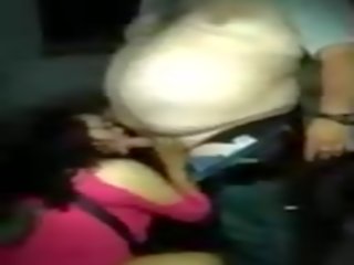 Brazil mademoiselle pemberian mengisap penis untuk sebuah gemuk orang: gratis dewasa video a2