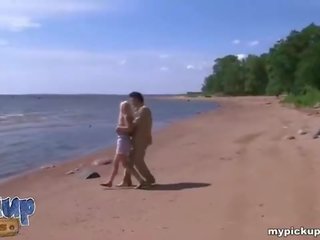 Bello bionda prese su un spiaggia film