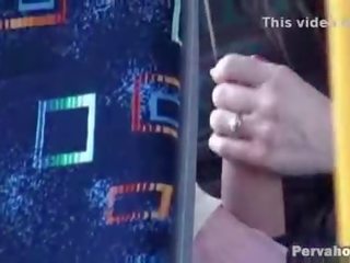 Šūna kamera catches bj uz publisks autobuss