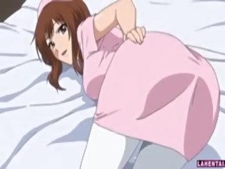 Makalaman hentai modelo undress at pagpuwesto para ang camera